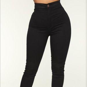 FASHION NOVA ULTRA HIGH WAIST SKINNY JEANS